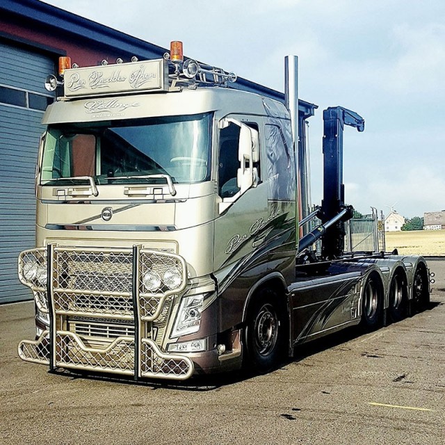 HYPRO - Orurowanie przednie VOLVO FH4