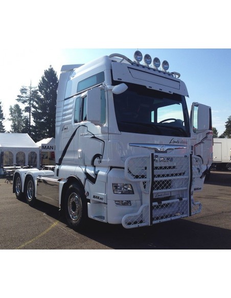 HYPRO - Aluminium bullbar MAN TGX I