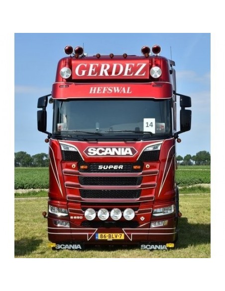 Solarguard - SCANIA Nextgen type 2A sunvisor, 2 marker lights NG