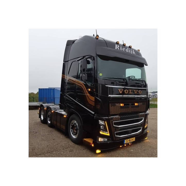 Truck is Drug - Volvo FH4/5 - Sunvisor with FCW/ACC