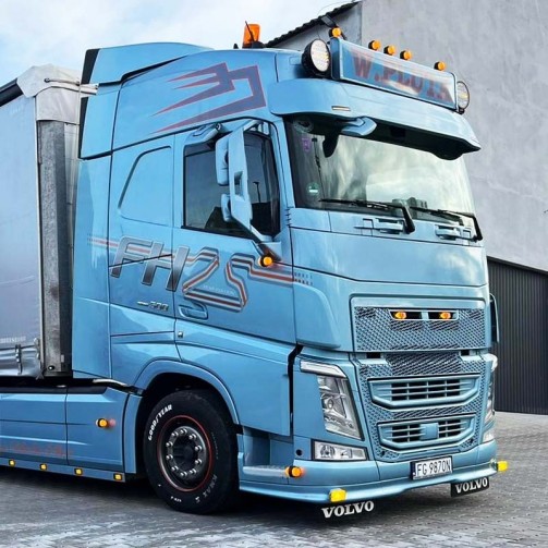 Truck is Drug - Volvo FH4/5 - Type 3 Sunvisor