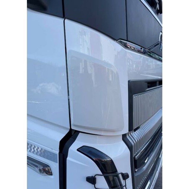 VOLVO FH5 - Dirt deflectors AD4405S
