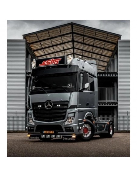Fox Parts - Osłona przeciwsłoneczna Mercedes Actros MP4/5 Gigaspace, bez obrysówek