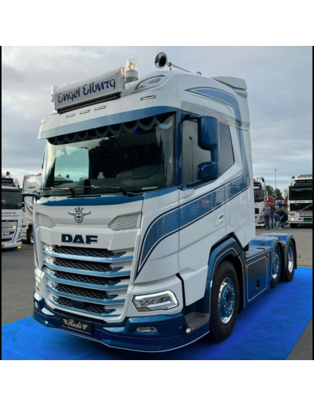 Fox Parts - 30 cm flat sunvisor DAF XF/XG, without marker lights