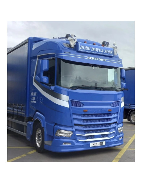 Fox Parts - 30 cm flat sunvisor DAF XF/XG, without marker lights