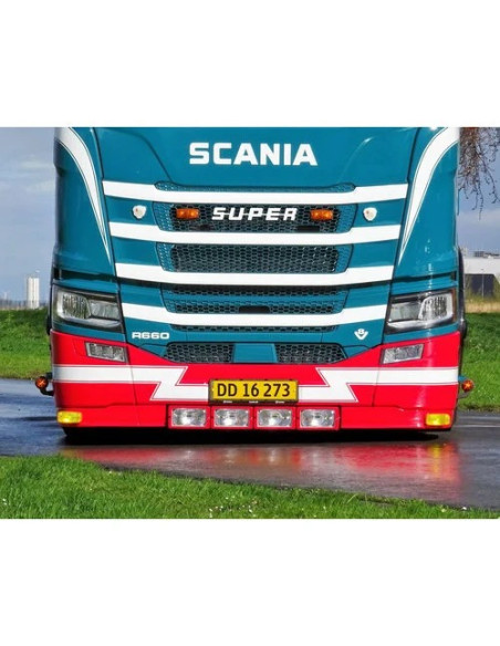 SolarGuard - Spoiler pod niski zderzak SCANIA NG Typ 5 bez oświetlenia