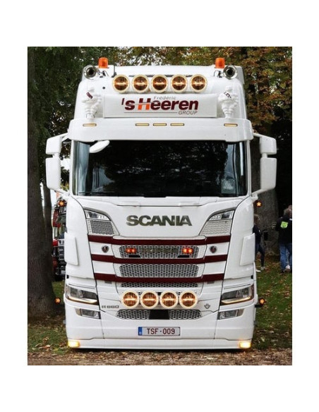 SolarGuard - Spoiler pod niski zderzak SCANIA NG Typ 5 bez oświetlenia