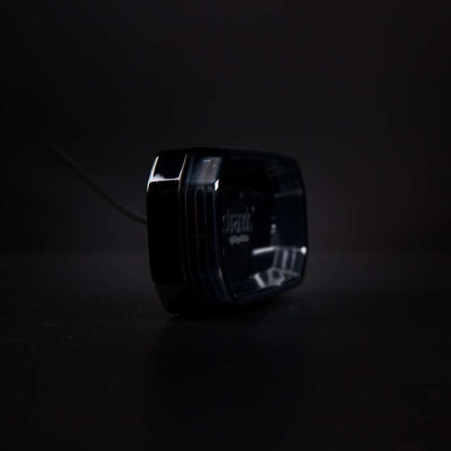 Biała lampa obrysowa For9t Scale