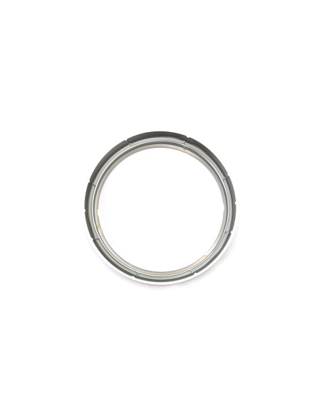 Chrome ring for round tail lights