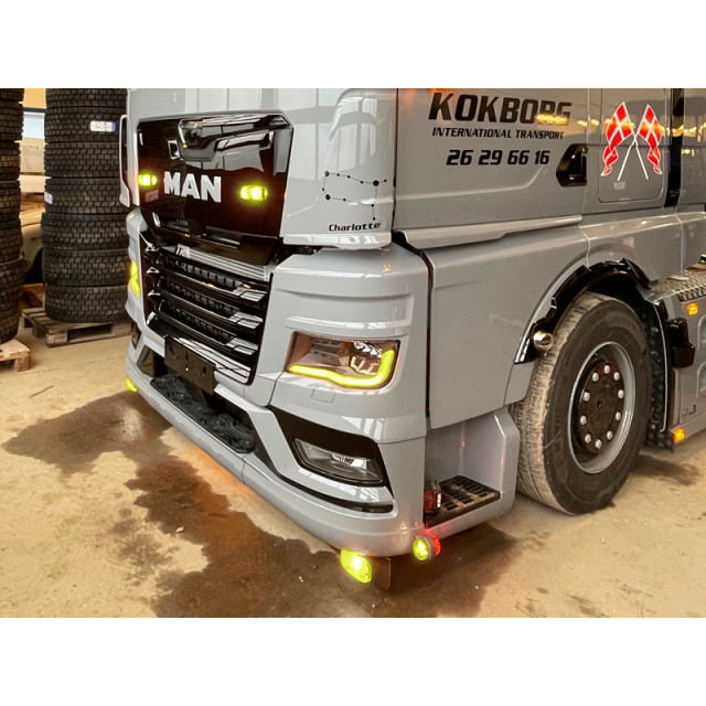 MAN 2020+ DRL LED module - golden yellow