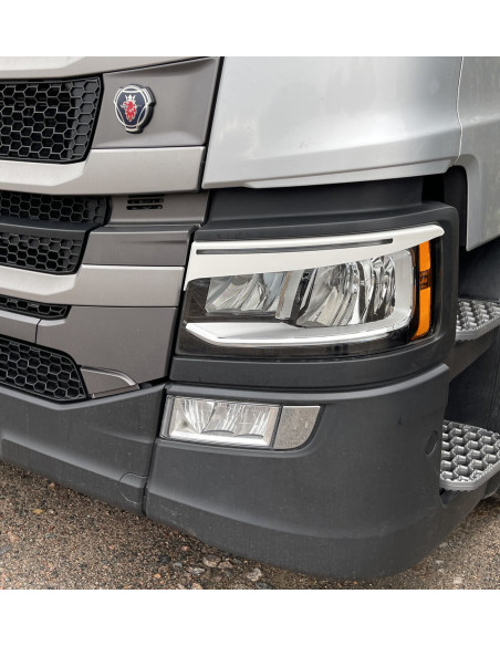 Brewki lamp przednich Scania Nextgen z wycięciem na LED
