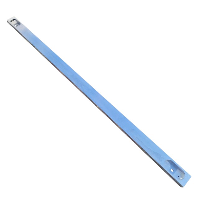 Roof spoiler bar 195 cm, 2 cutholes...