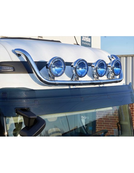 Ford F-Max "Trebar Eleganz 2.0" roof lightbar, mounted low