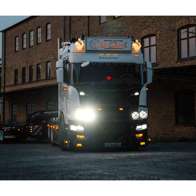 IZE LED OG 9" LED driving light