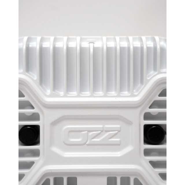 OZZ SQR 9" White LED driving light...