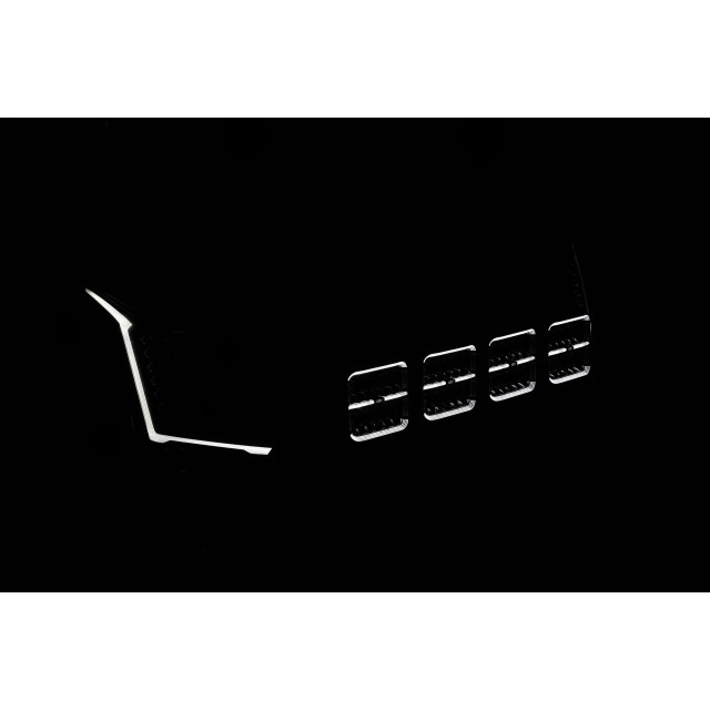 OZZ SQR 7" White LED driving light...