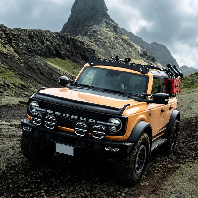 OZZ XB1 P9" Black, ledbar z światłem...