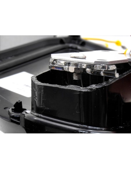 Dwukolorowe moduły lamp obrysowych Volvo FH5/Aero 2024+ biały xenon/żółty