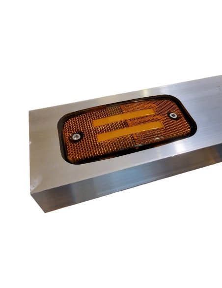 Belka pod spoiler 195 cm, 5 wycięć Waś/Hella 1-3-1