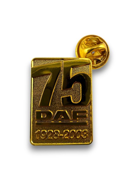 Metal pin DAF 75 Years